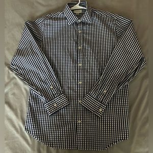 𝅺BANANA Republic button up Dress shirt Size: Large